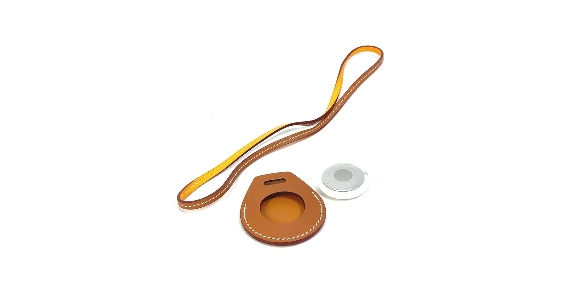Apple AirTag Hermes ストラップ付き エルメス HERMES Apple AirTag エアタグ アップル Amazon
